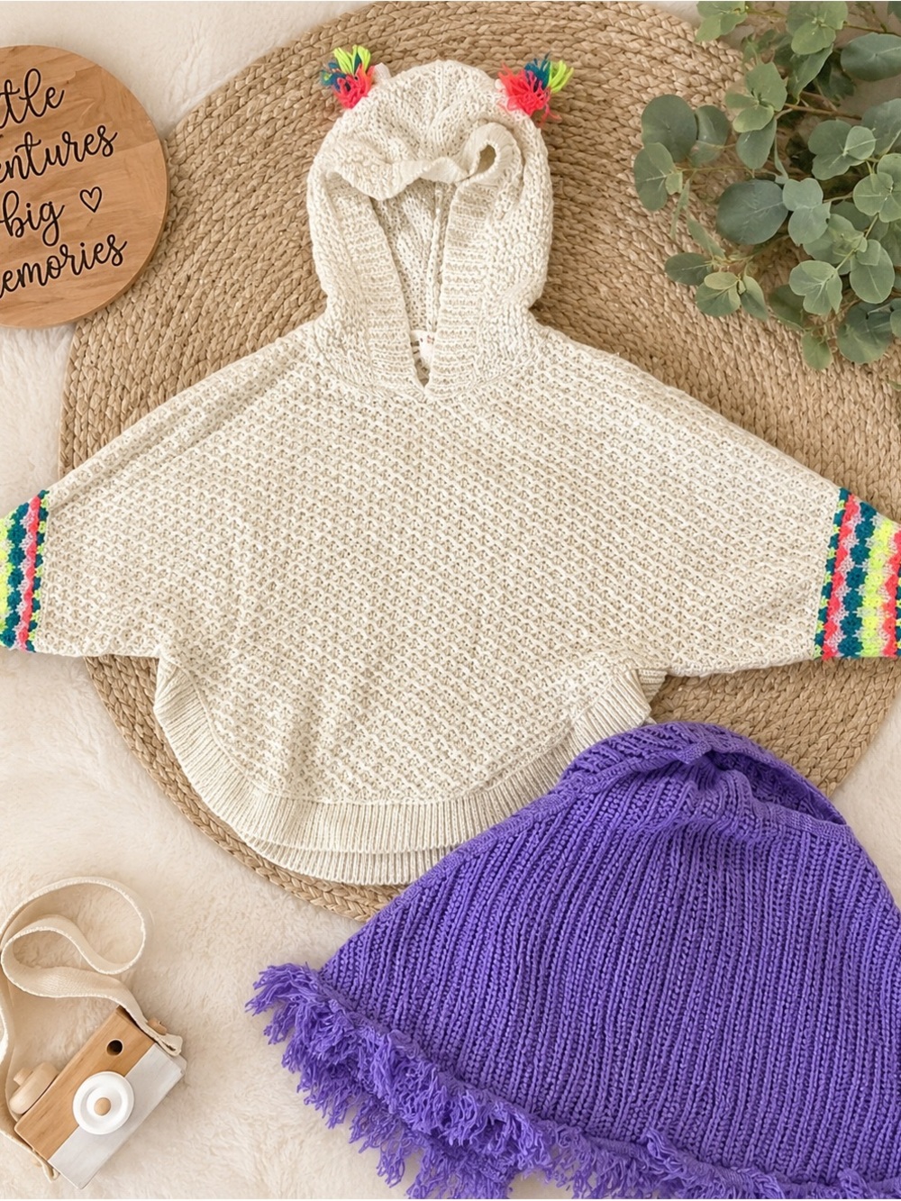 Set of 2 Ponchos Cat & Jack Cream Hooded Poncho with Rainbow Trim and Pom-Poms